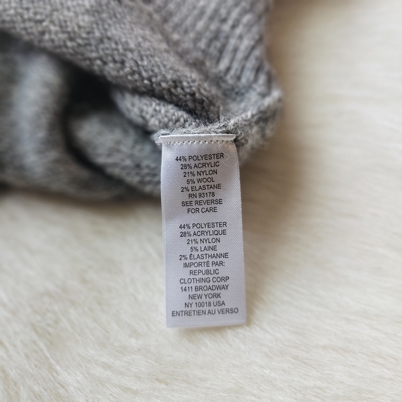 Wool Blend Embellished Crop Sweater - Picture 6 of 7